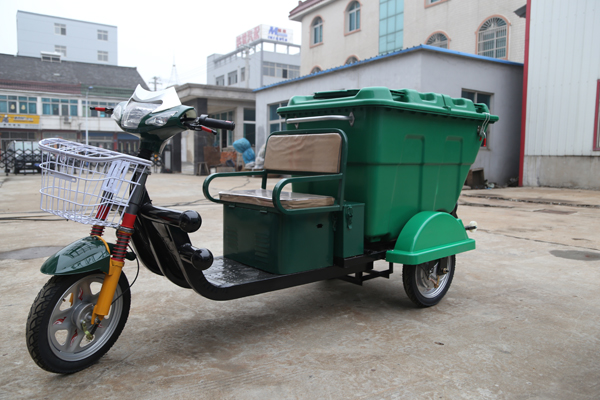 平板頭500升保潔車的日常保養(yǎng)細(xì)節(jié)